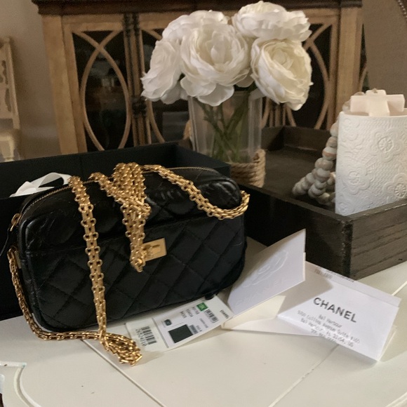 Chanel Reissue Small Crossbody or Shoulder Bag Aged Calfskin Gold Hardware NEW! - Picture 7 of 10